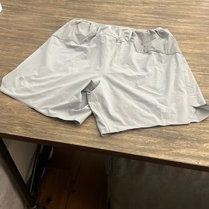 LULU LEMON 7in Running short with a Liner!!
